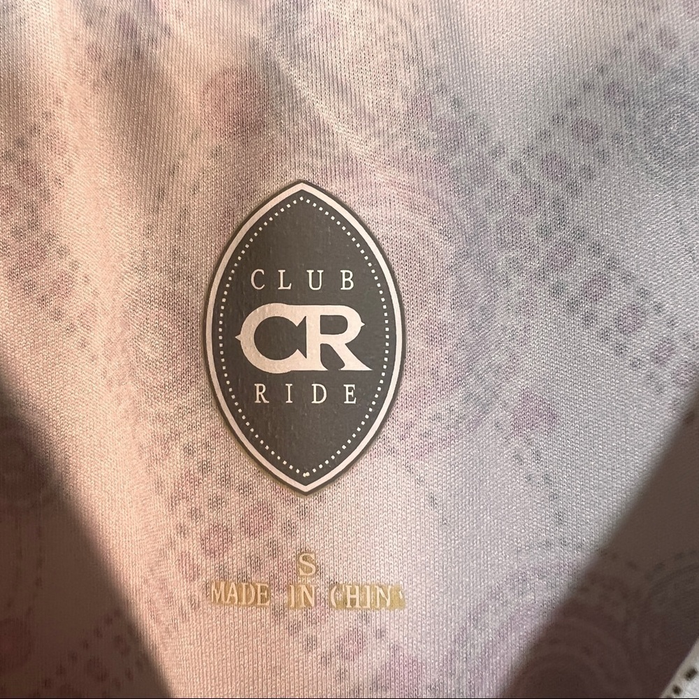 CLUB RIDE Sleeveless cycling Jersey. Magenta/gray/Wht. Zipper at neckline. - Picture 4 of 4
